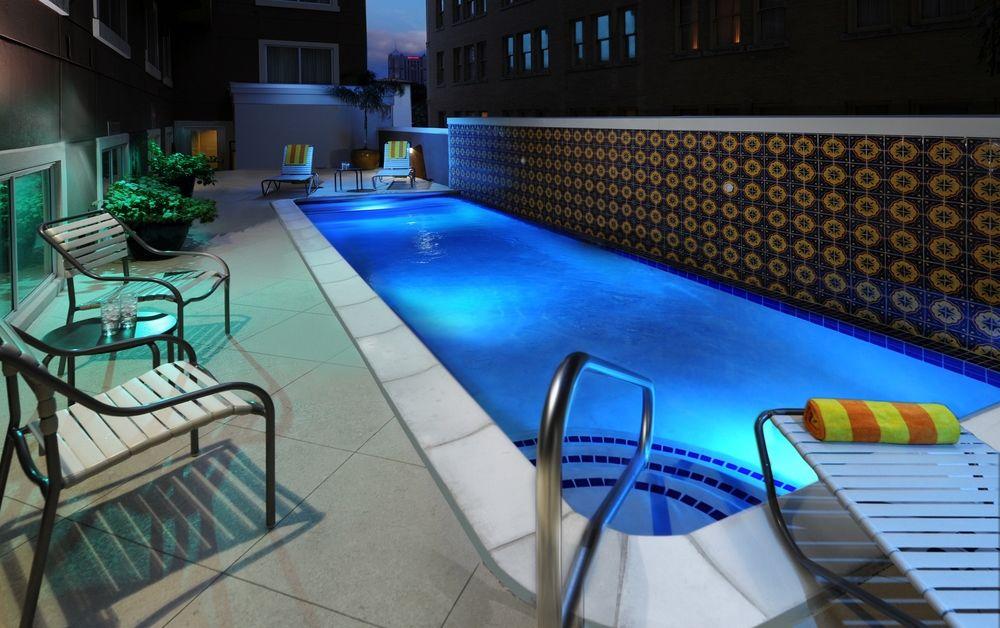 Courtyard By Marriott Riverwalk Hotel San Antonio