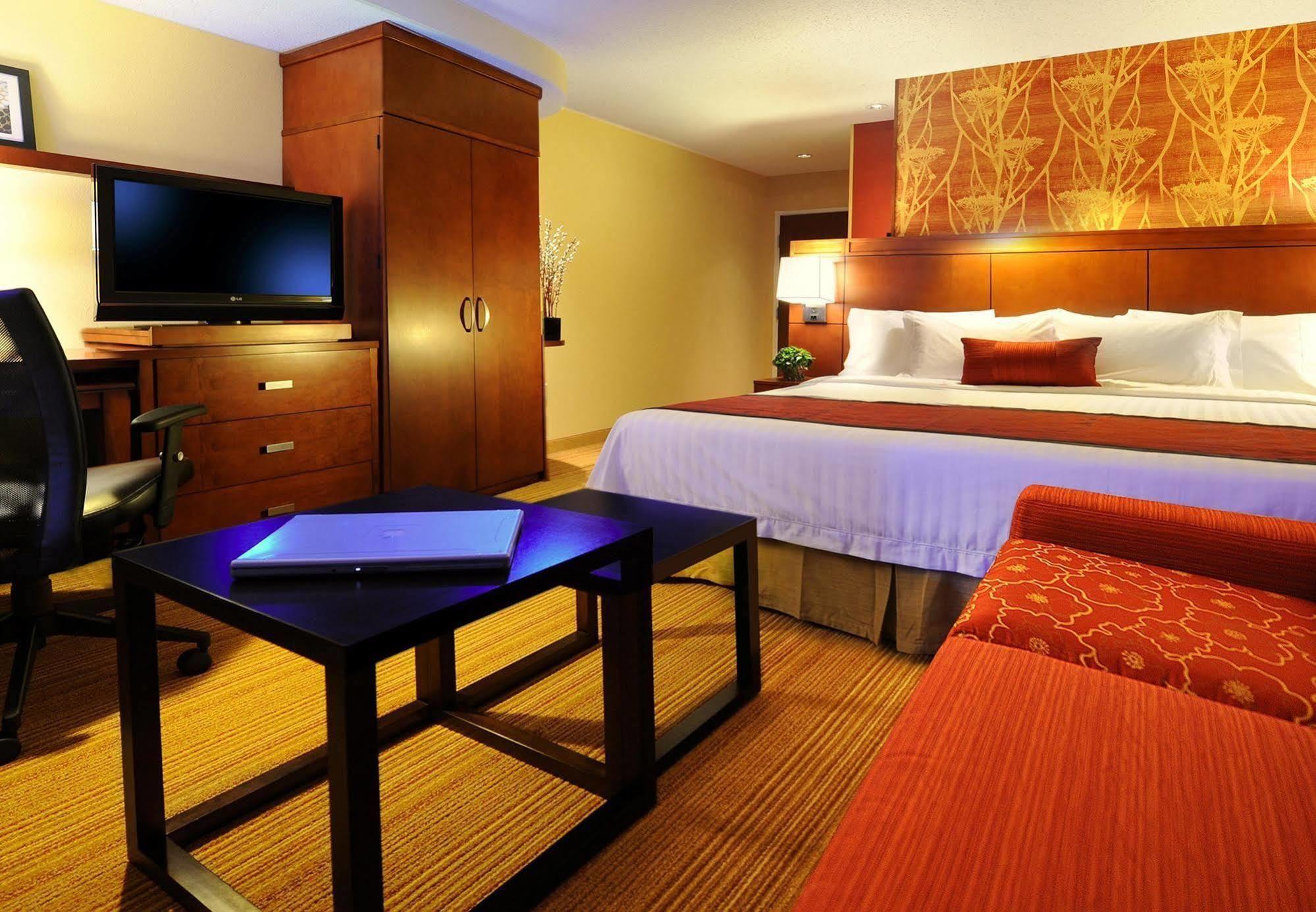 Hotel Courtyard By Marriott Riverwalk San Antonio