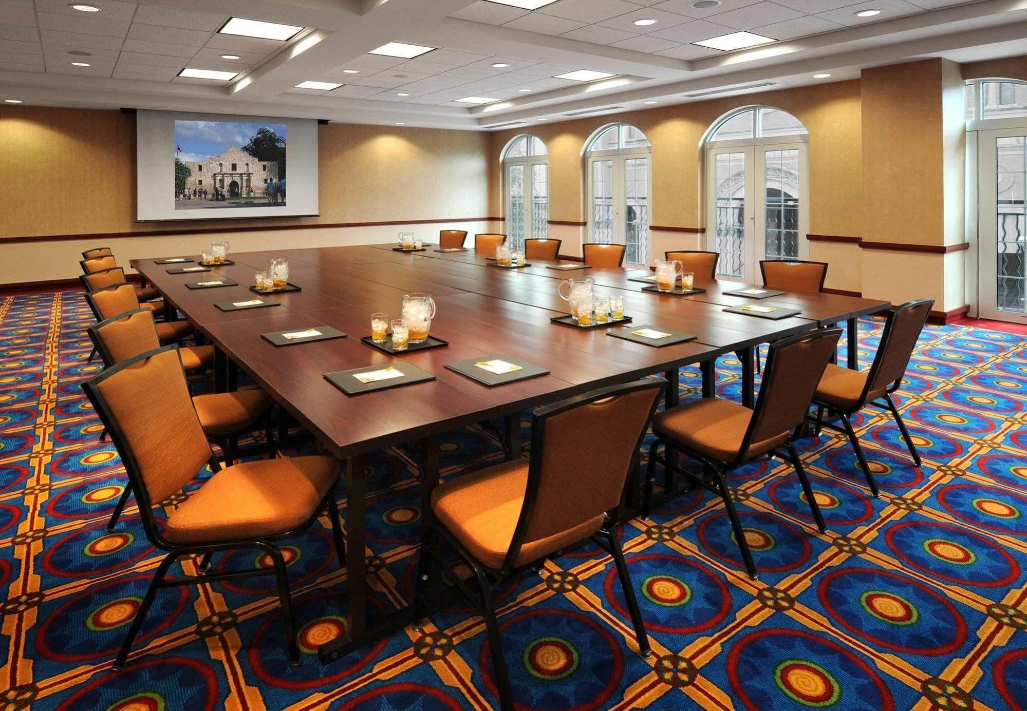 Hotel Courtyard By Marriott Riverwalk San Antonio