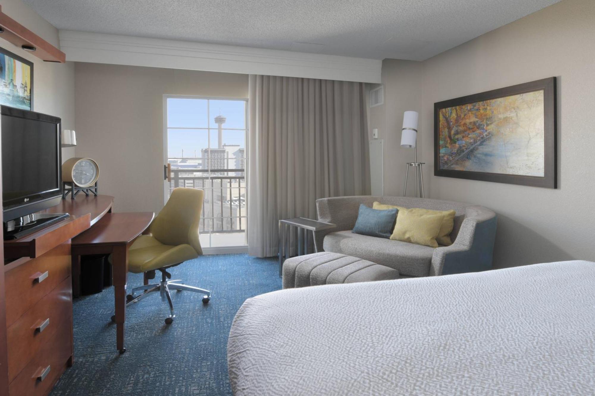 Courtyard By Marriott Riverwalk San Antonio