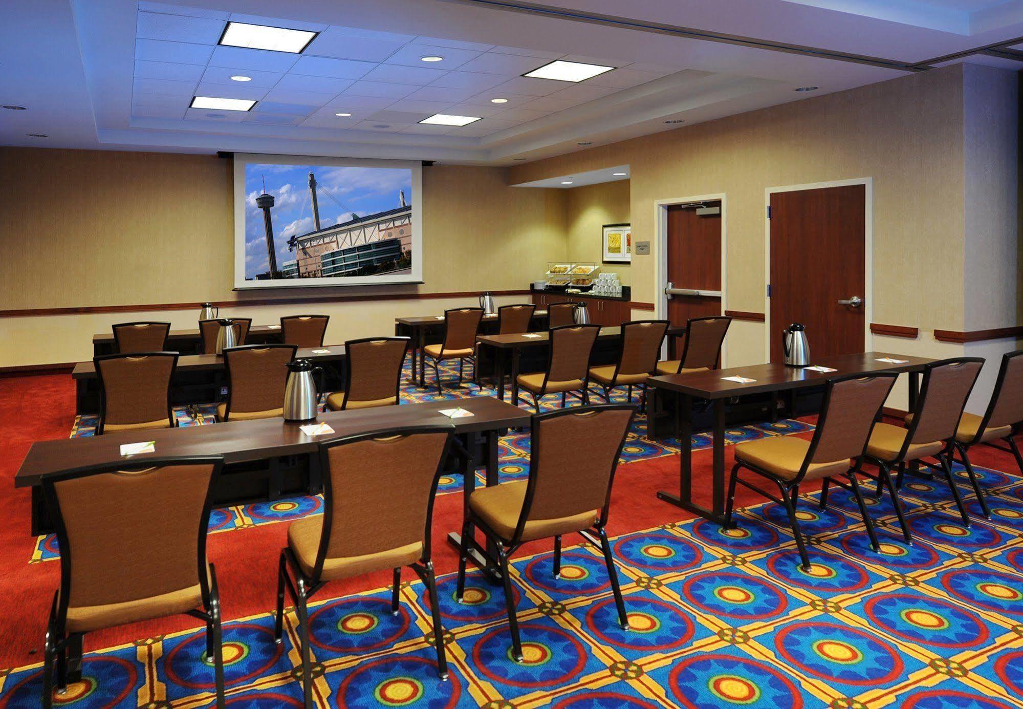 Hotel Courtyard By Marriott Riverwalk