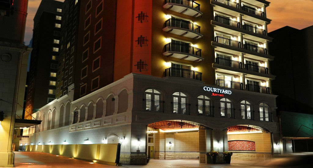 Courtyard By Marriott Riverwalk Hotel 3*